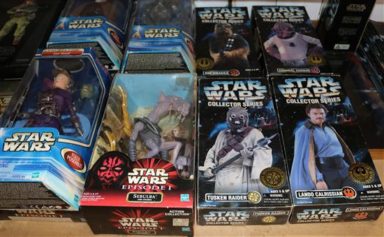 Four Star Wars figures(-)